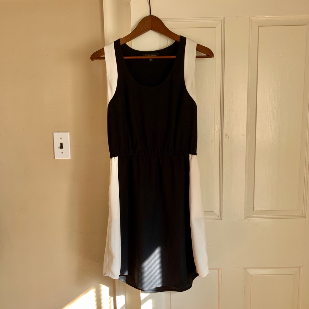 Banana Republic Black & White Dress